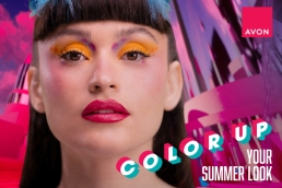 AVON lanseaza campania Color Up Your Summer Look
